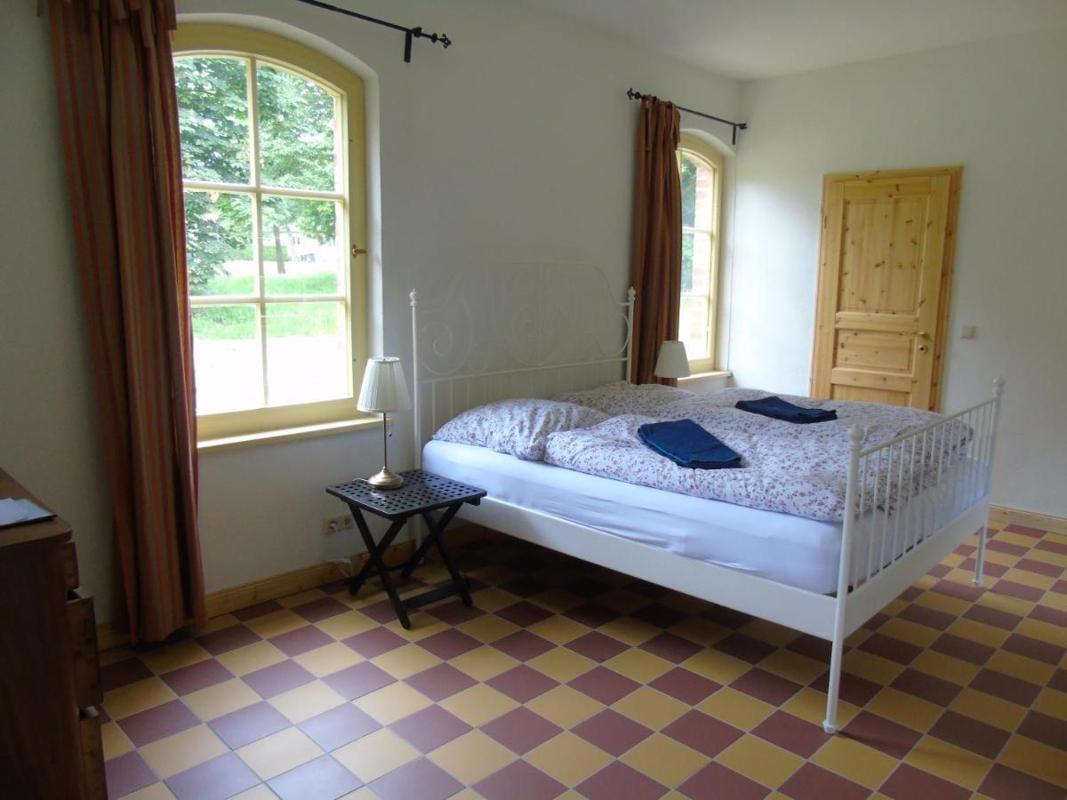 Schmiede Der Wasserburg Liepen Gielow Esterno foto
